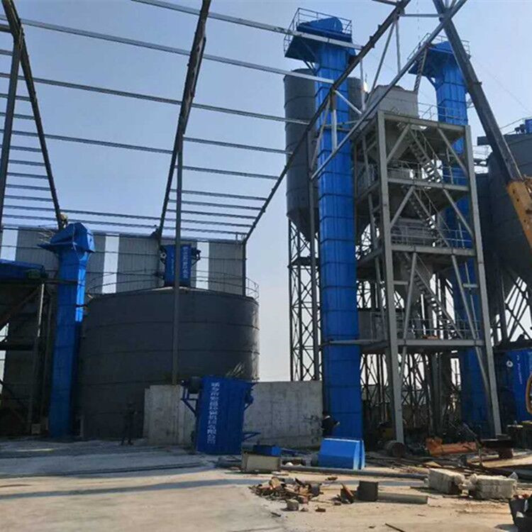 斗式提升機(jī)現(xiàn)場使用圖